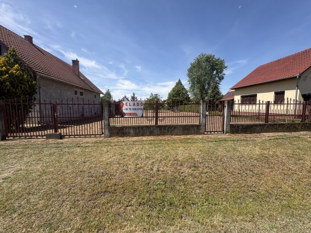 Eladó telek, Farmoson 8.9 M Ft / költözzbe.hu