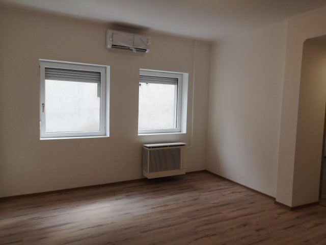 Kiadó téglalakás, albérlet, Gyulán, Béke sugárúton, 4 szobás