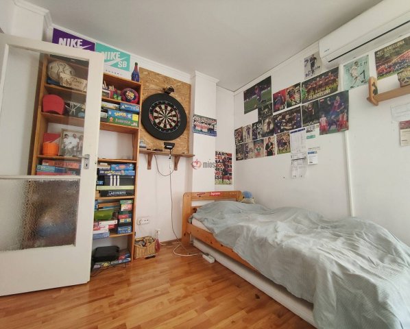 Eladó téglalakás, Szegeden 75.9 M Ft, 5 szobás