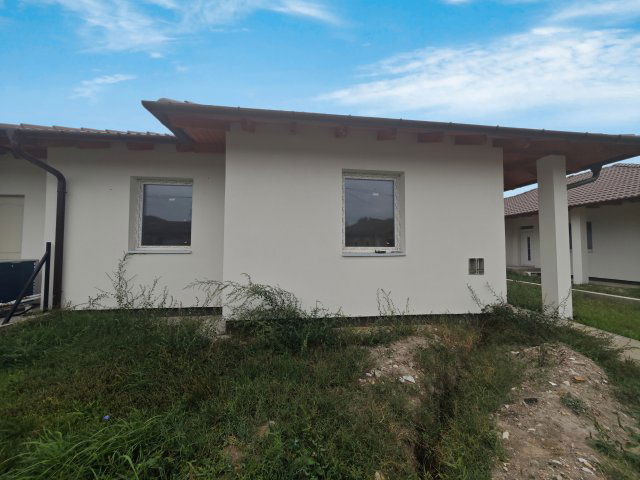 Eladó ikerház, Taksonyon 103.4 M Ft, 4 szobás