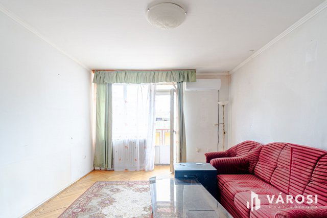 Eladó téglalakás, Szegeden 58 M Ft, 3 szobás