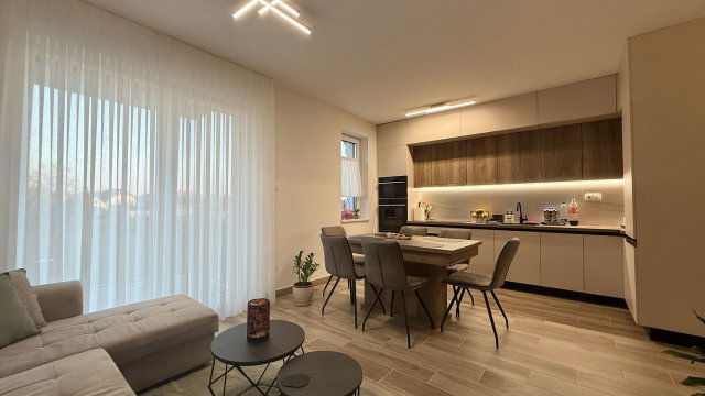 Kiadó téglalakás, albérlet, Debrecenben 400 E Ft / hó, 3 szobás