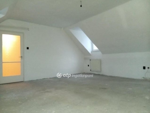 Eladó családi ház, Egerben 75 M Ft, 3 szobás