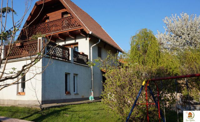 Eladó családi ház, Tinnyén 114 M Ft, 5 szobás