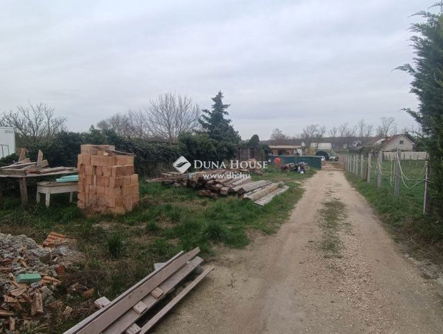 Eladó ikerház, Érden 129 M Ft, 6 szobás / költözzbe.hu