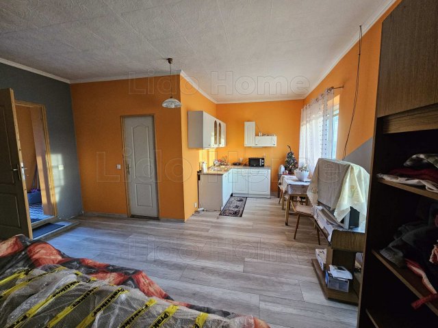 Eladó családi ház, Tényőn 34.8 M Ft, 3 szobás