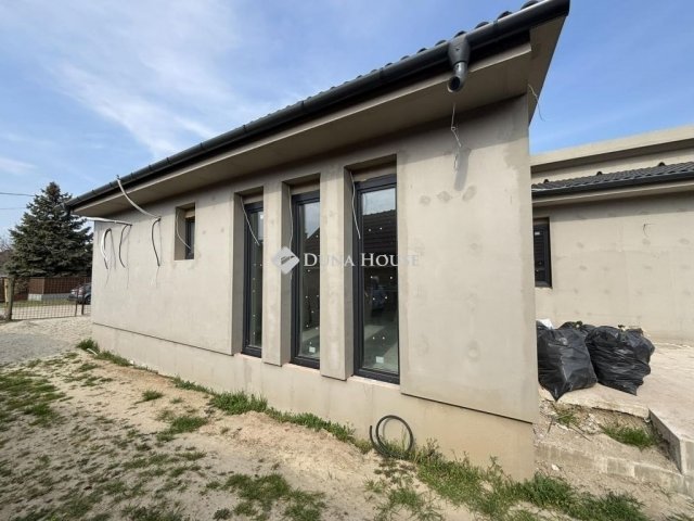 Eladó családi ház, Kecskeméten 149.9 M Ft, 4 szobás