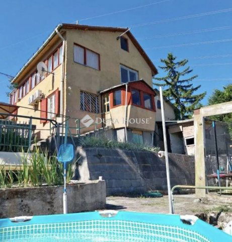 Eladó családi ház, Budakalászon 146 M Ft, 6 szobás