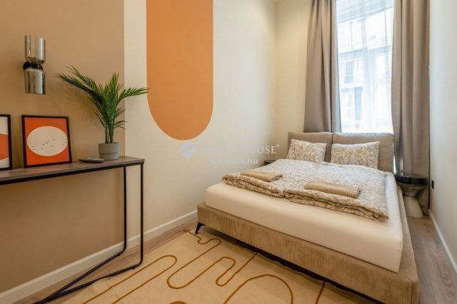 Eladó téglalakás, Budapesten, VII. kerületben 134.9 M Ft