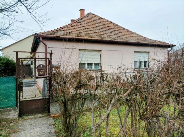 Eladó családi ház, Sárospatakon 38 M Ft, 3 szobás
