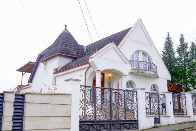 Eladó családi ház, Miskolcon 199 M Ft, 5 szobás