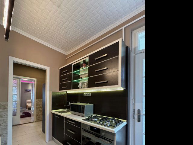 Eladó téglalakás, Pécsett, Madách Imre utcában 52 M Ft