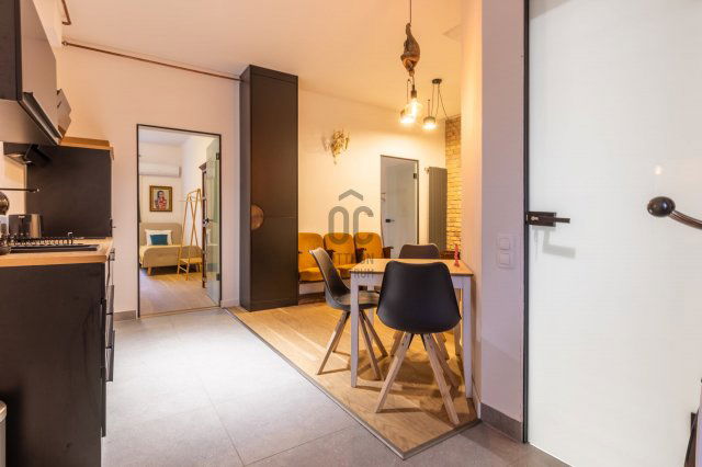 Eladó téglalakás, Budapesten, VII. kerületben 99 M Ft, 2 szobás