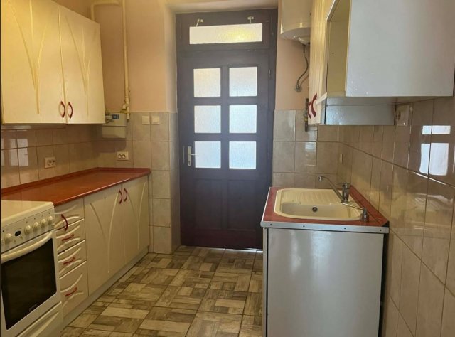 Eladó téglalakás, Budapesten, XX. kerületben, Vágóhíd utcában