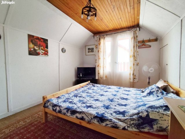 Eladó nyaraló, Dombóváron 28 M Ft, 2+1 szobás