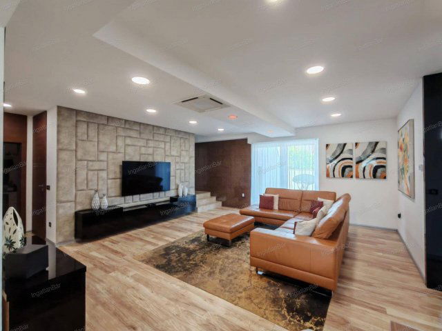 Eladó téglalakás, Nyíregyházán 142.999 M Ft, 3 szobás