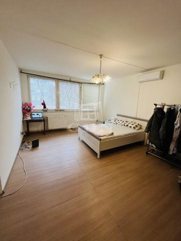 Eladó panellakás, Budapesten, XXI. kerületben 59 M Ft, 2 szobás