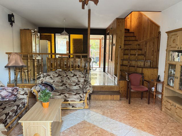 Eladó sorház, Pomázon 88.9 M Ft, 4 szobás / költözzbe.hu