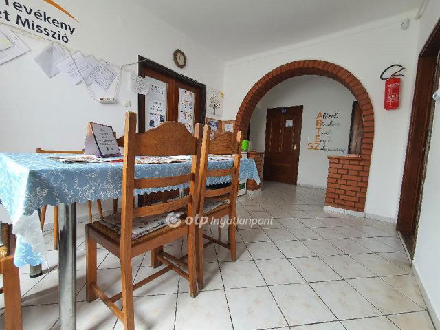 Eladó családi ház, Balmazújvárosban 51.9 M Ft, 3 szobás