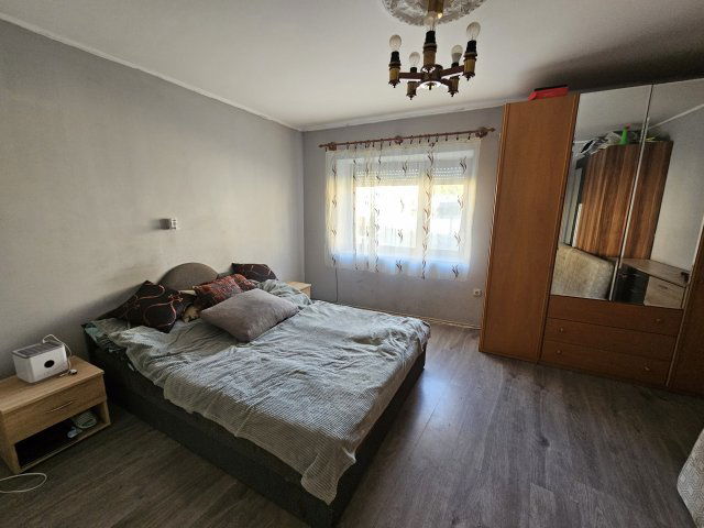 Eladó családi ház, Pápán 38.7 M Ft, 3 szobás