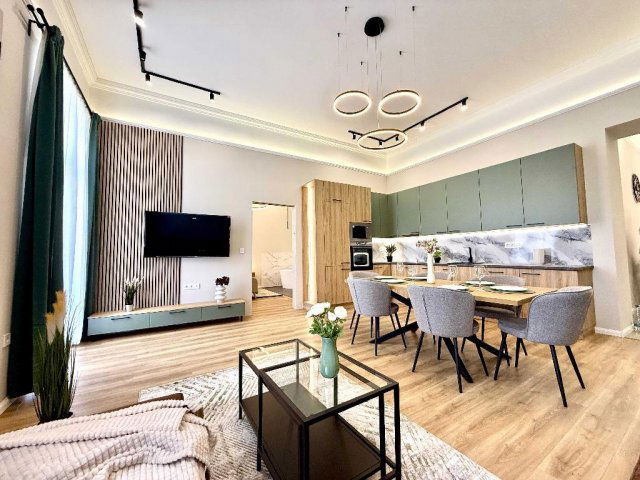 Eladó téglalakás, Budapesten, VIII. kerületben 175 M Ft