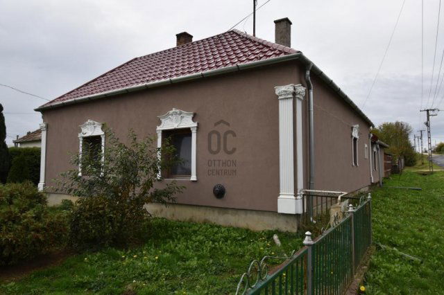 Eladó családi ház, Zalatárnokon 38 M Ft, 4 szobás