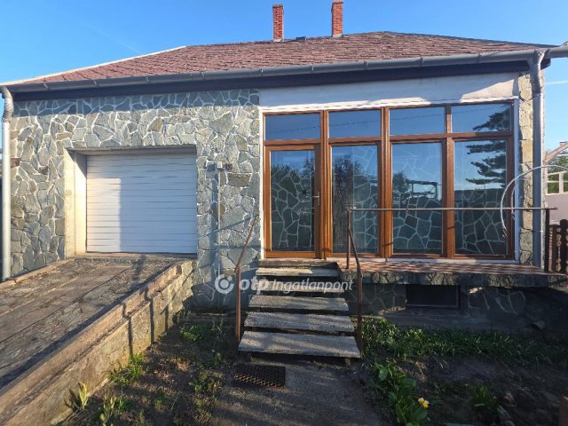 Eladó családi ház, Celldömölkön 85 M Ft, 3+1 szobás