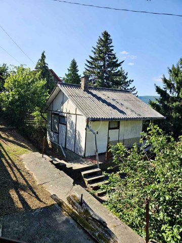 Eladó családi ház, Visegrádon 41.9 M Ft, 1 szobás