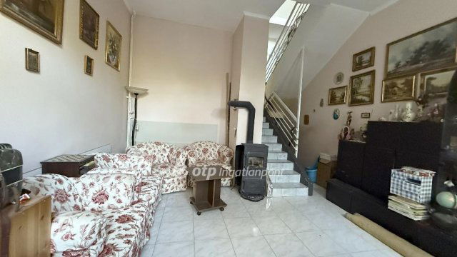 Eladó családi ház, Törökbálinton 149.9 M Ft, 6+2 szobás