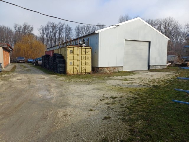 Eladó mezogazdasagi ingatlan, Kesztölcön 175 M Ft