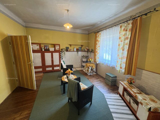 Eladó családi ház, Kaposváron 33.5 M Ft, 3 szobás
