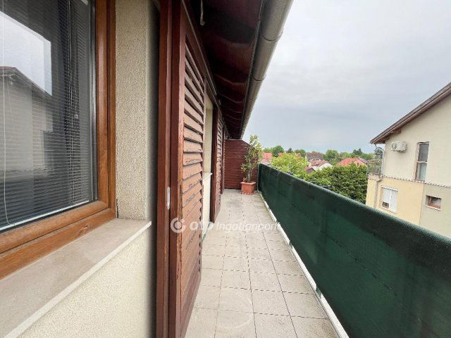Eladó téglalakás, Mosonmagyaróváron 44.9 M Ft, 1+1 szobás