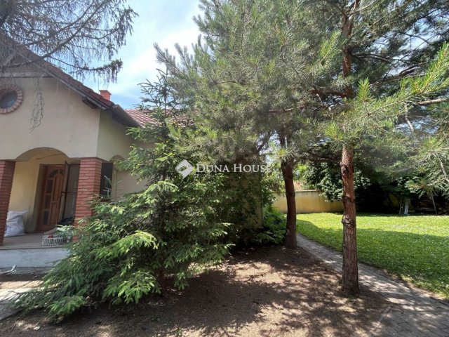 Eladó családi ház, Szegeden, Törő utcában 130 M Ft, 3 szobás