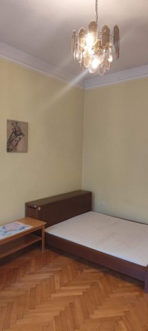 Kiadó téglalakás, albérlet, VI. kerületben, Vörösmarty utcában