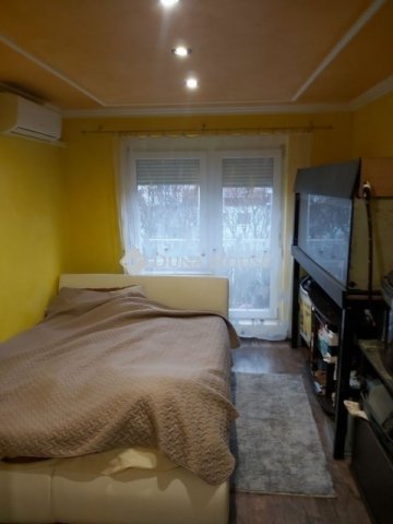 Eladó téglalakás, Tökölön 48 M Ft, 2 szobás