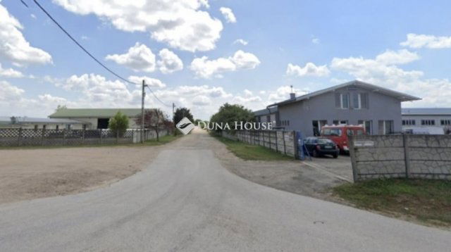 Eladó ipari ingatlan, Vecsésen 149 M Ft / költözzbe.hu