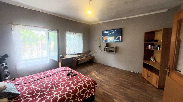 Eladó családi ház, Sarkadon, Gyár utcában 6 M Ft, 2 szobás