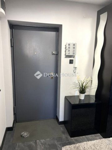 Eladó téglalakás, Budapesten, XVIII. kerületben 70.9 M Ft