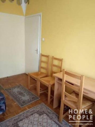 Eladó téglalakás, Szegeden 53.9 M Ft, 2 szobás