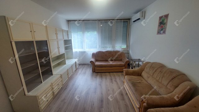 Eladó panellakás, Tatabányán 37.99 M Ft, 2 szobás