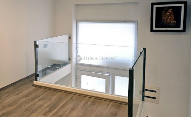 Eladó téglalakás, Budapesten, VII. kerületben 72.5 M Ft