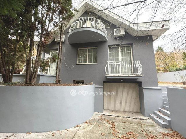 Eladó családi ház, Tiszafüreden 119 M Ft, 4+1 szobás