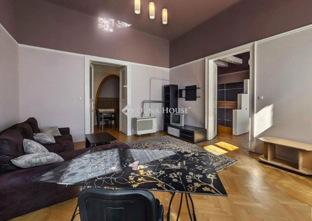 Eladó téglalakás, Budapesten, VIII. kerületben, Pál utcában