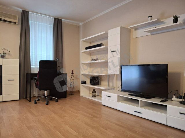 Kiadó téglalakás, albérlet, IX. kerületben, Kinizsi utcában