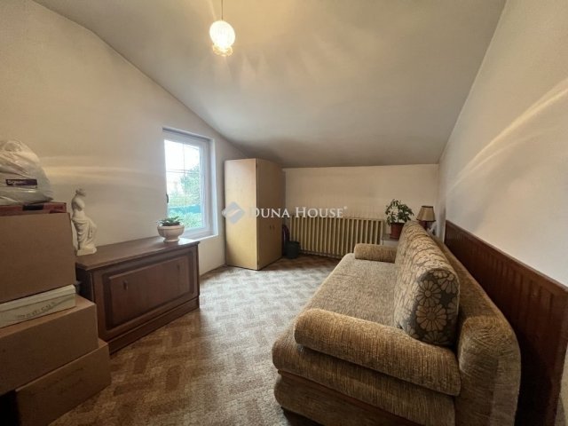 Eladó családi ház, Budapesten, IV. kerületben 143.5 M Ft