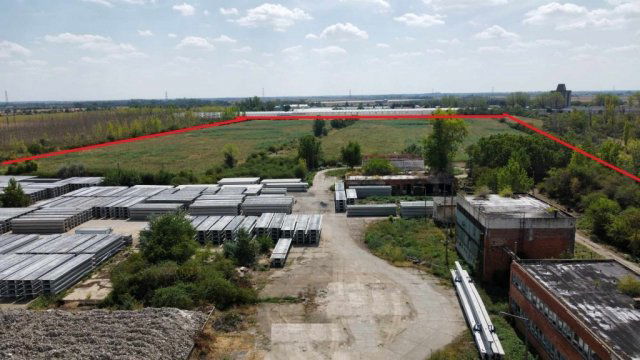 Eladó ipari ingatlan, Hódmezővásárhelyen 1250 M Ft
