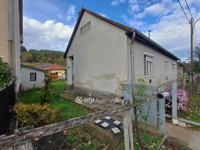 Eladó családi ház, Bükkszéken 13.9 M Ft, 3 szobás