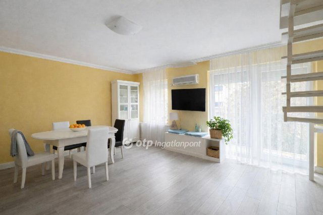 Eladó téglalakás, Egerben 83.9 M Ft, 2+1 szobás