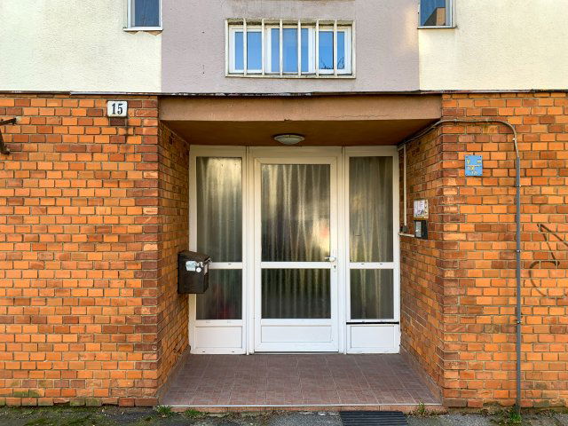 Kiadó téglalakás, albérlet, Pécsett 200 E Ft / hó, 2 szobás