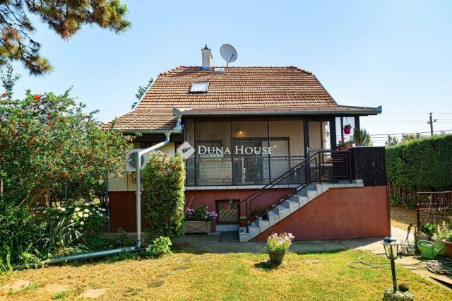 Eladó családi ház, Tárnokon 268 M Ft, 5 szobás